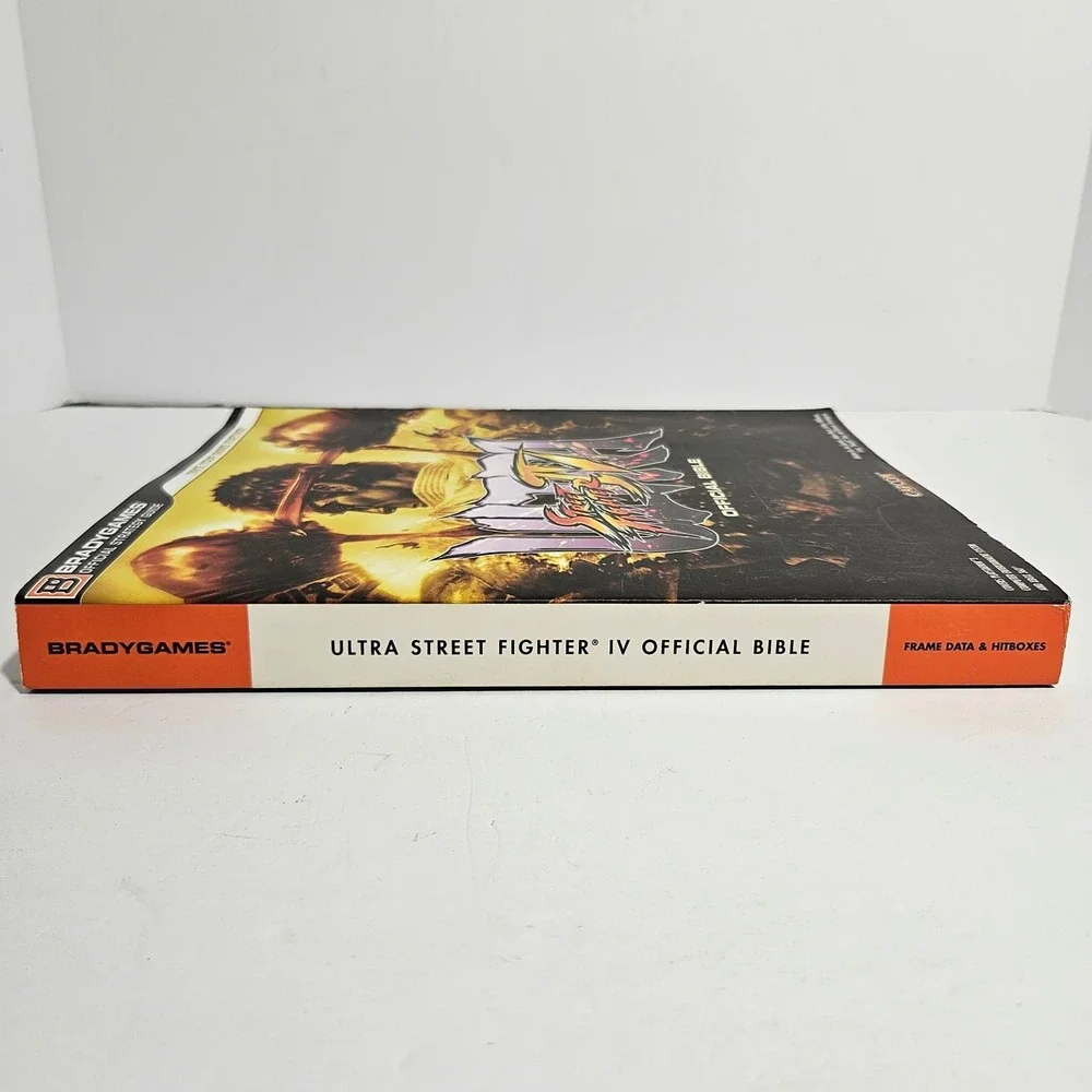 Ultra Street Fighter IV Official Bible Strategy Guide BradyGames PS3 Xbox 360 PC